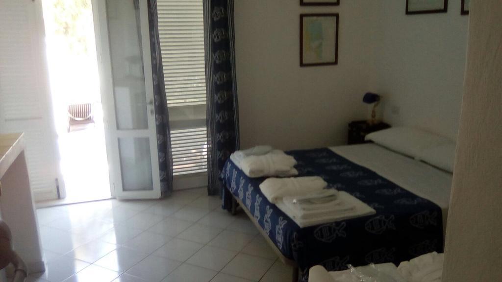 Cala Cavone Guest House Ponza Exterior foto